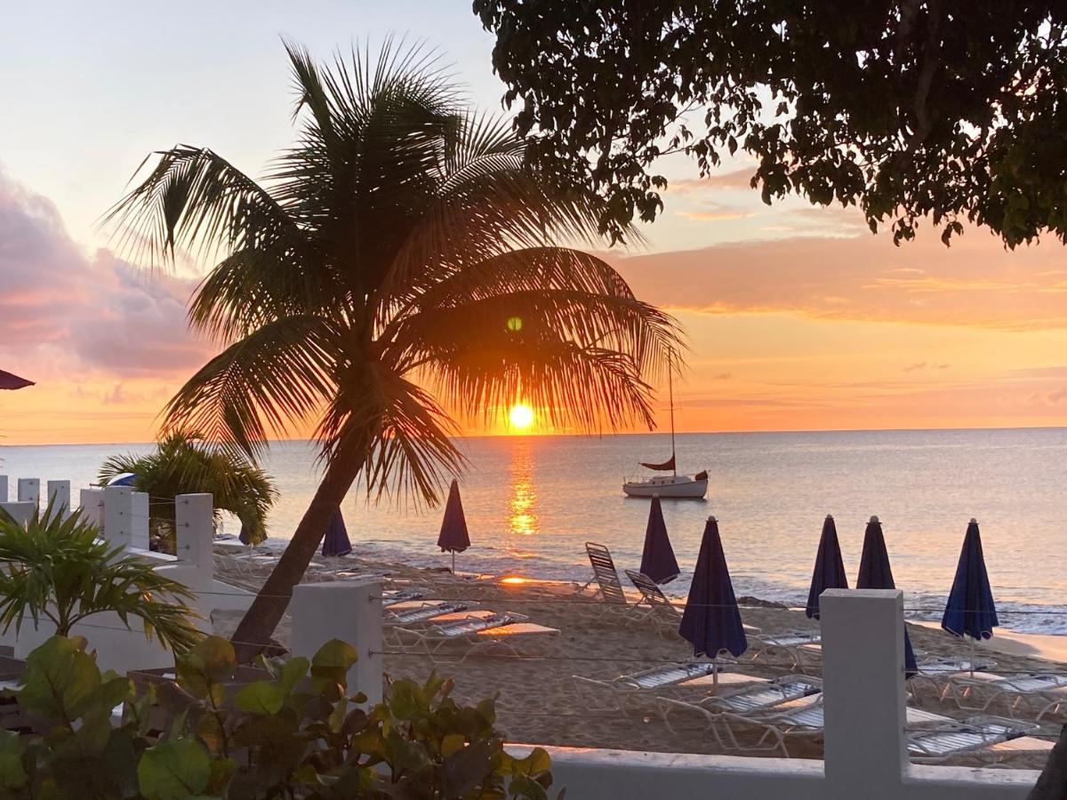 Sand Castle On The Beach - Adults Only Frederiksted Bagian luar foto