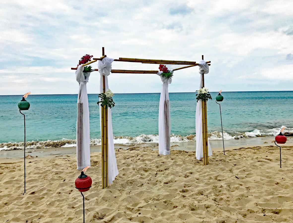 Sand Castle On The Beach - Adults Only Frederiksted Bagian luar foto