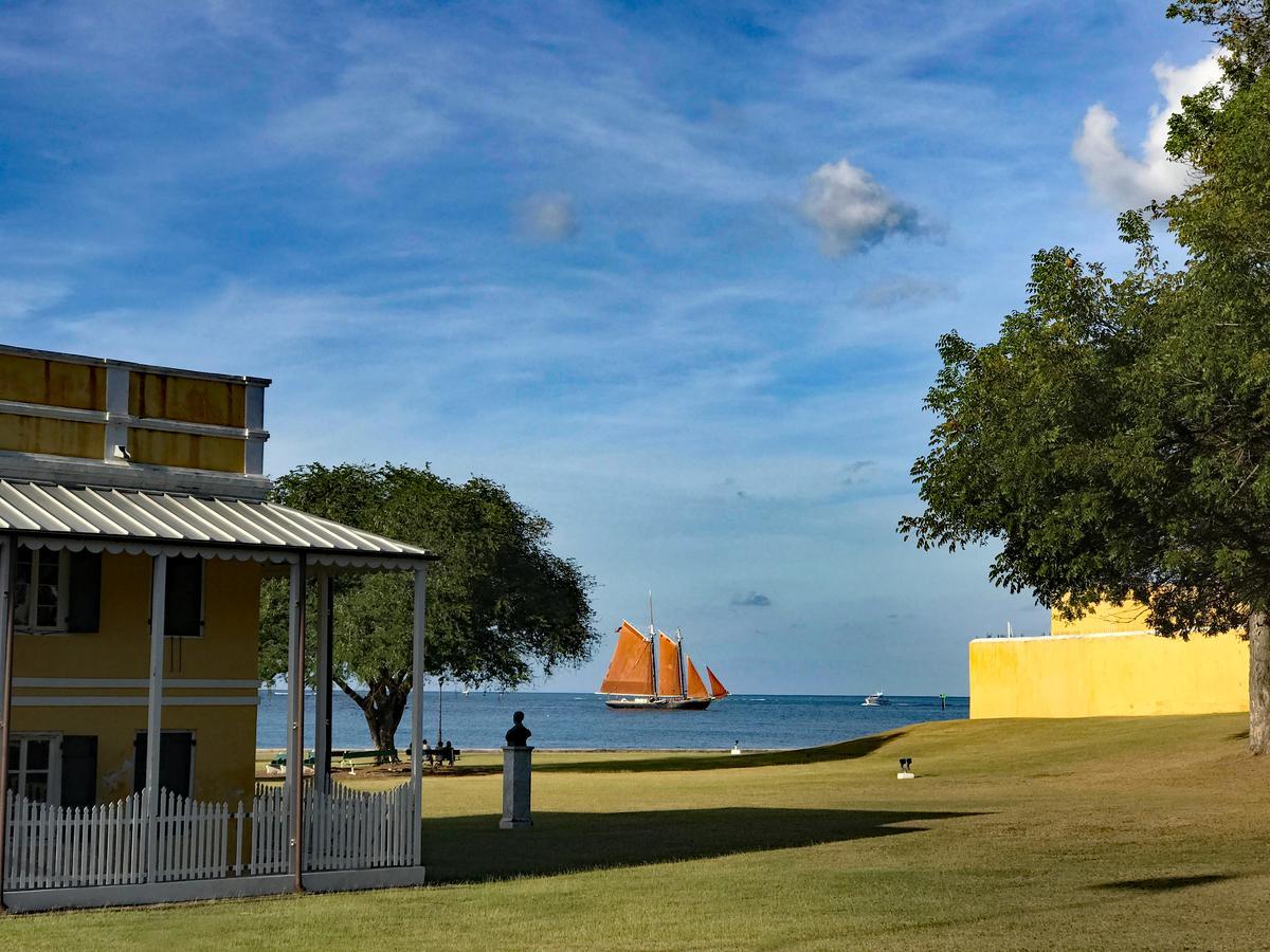 Sand Castle On The Beach - Adults Only Frederiksted Bagian luar foto